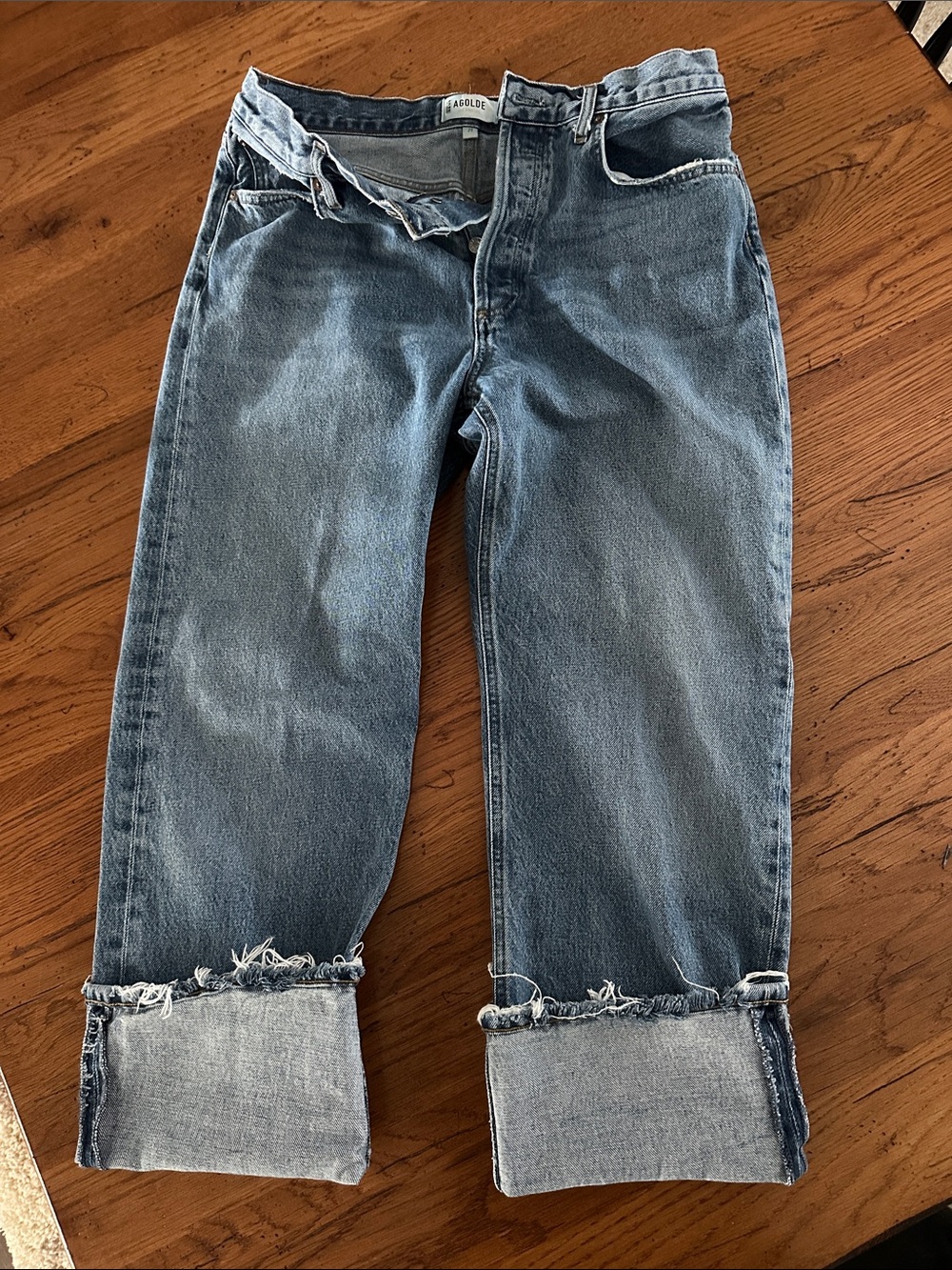Agolde Fran Cuffed Jeans in Medium Blue Wash - Picture 3 of 7